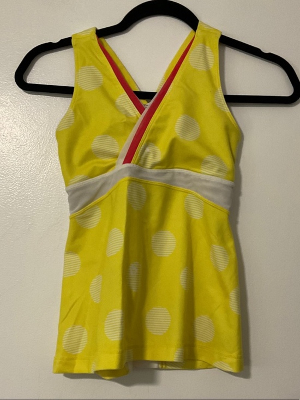 Lululemon tank top